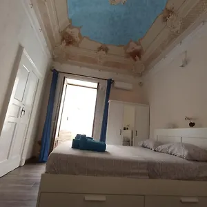Art In Center Couette-café